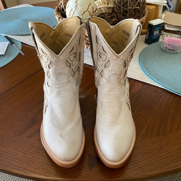 Western Booties - Picture 2 of 5